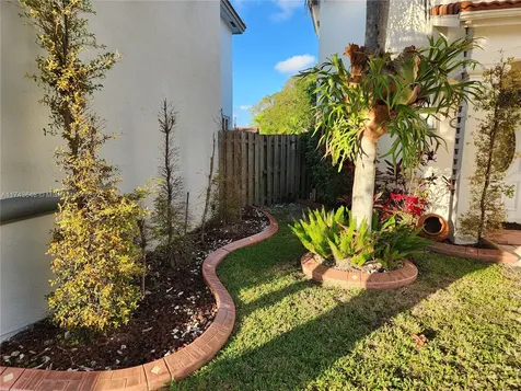 15585 SW 112th Way Miami FL 33196