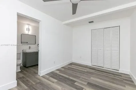 1521 NW 59th Street Miami FL 33142
