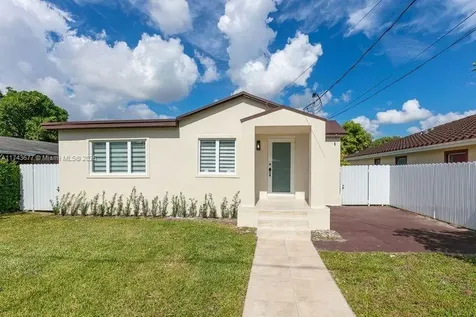 1521 NW 59th Street Miami FL 33142