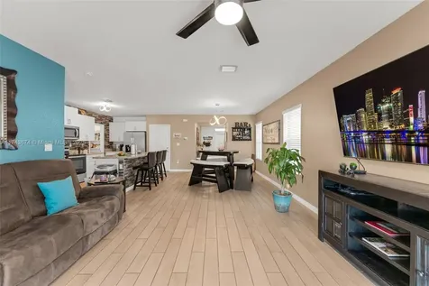 560 NE 6th Place Florida City FL 33034
