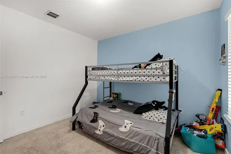 560 NE 6th Place Florida City FL 33034