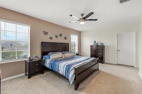 560 NE 6th Place Florida City FL 33034