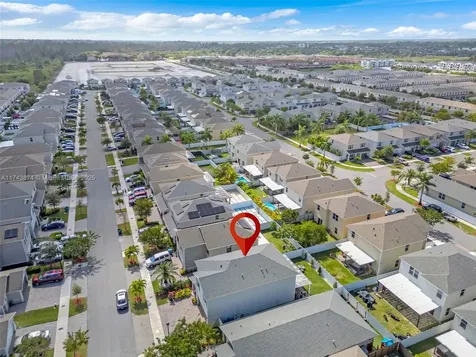 560 NE 6th Place Florida City FL 33034