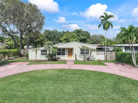 517 Wren Avenue Miami Springs FL 33166