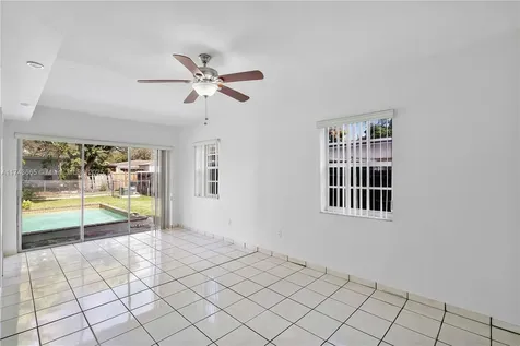 517 Wren Avenue Miami Springs FL 33166