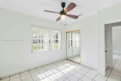 517 Wren Avenue Miami Springs FL 33166
