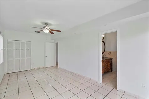 517 Wren Avenue Miami Springs FL 33166