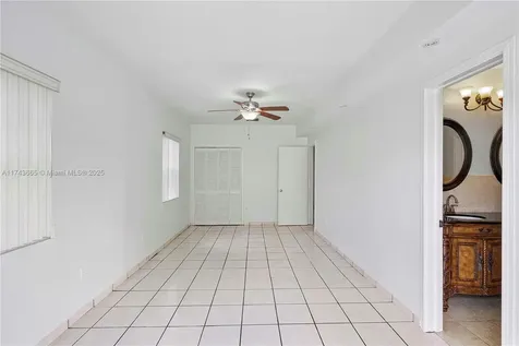 517 Wren Avenue Miami Springs FL 33166