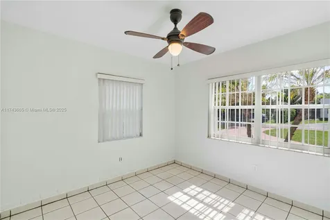 517 Wren Avenue Miami Springs FL 33166