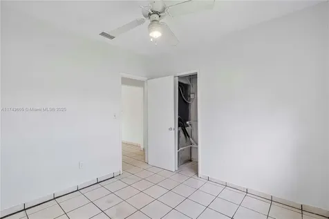 517 Wren Avenue Miami Springs FL 33166
