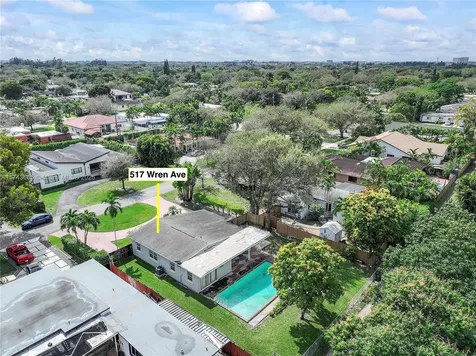 517 Wren Avenue Miami Springs FL 33166