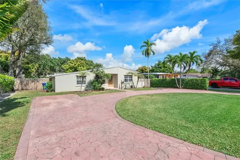 517 Wren Avenue Miami Springs FL 33166