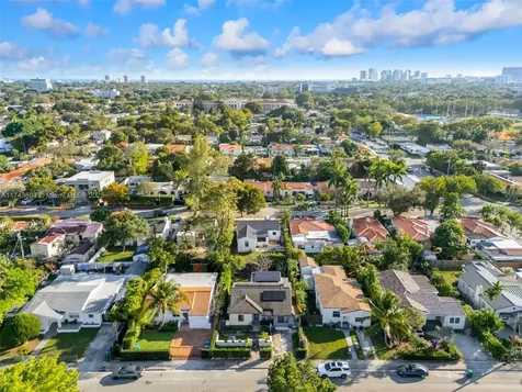 2000 SW 16th Street Miami FL 33145