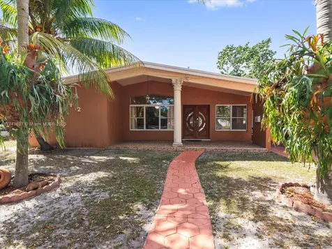 212 S 57th Way Hollywood FL 33023