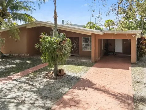 212 S 57th Way Hollywood FL 33023