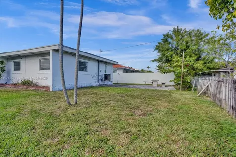 1701 S Treasure Drive North Bay Village FL 33141