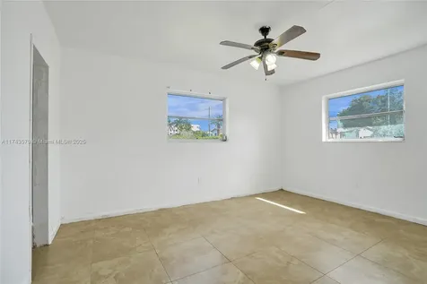 1701 S Treasure Drive North Bay Village FL 33141