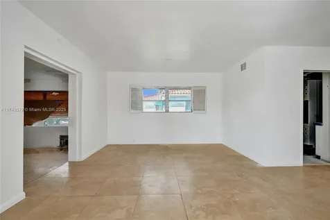 1701 S Treasure Drive North Bay Village FL 33141