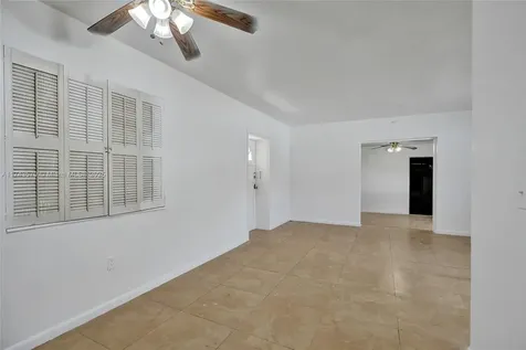 1701 S Treasure Drive North Bay Village FL 33141