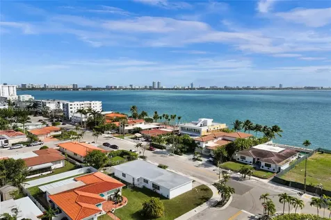 1701 S Treasure Drive North Bay Village FL 33141