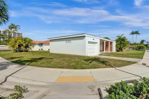 1701 S Treasure Drive North Bay Village FL 33141