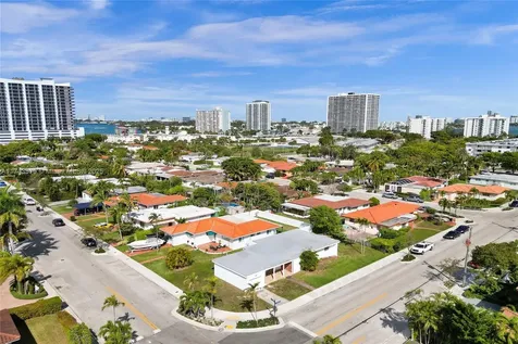 1701 S Treasure Drive North Bay Village FL 33141