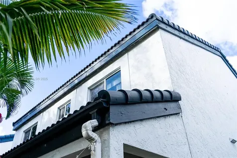 220 NE 211th Street Miami FL 33179