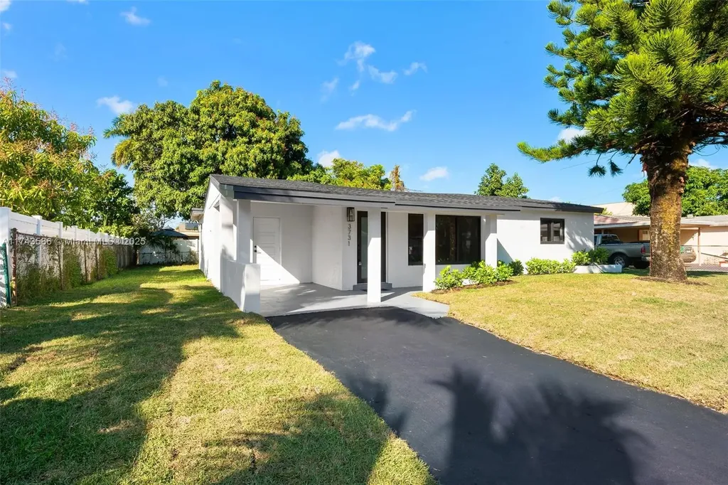 3731 NW 4th Court Lauderhill FL 33311