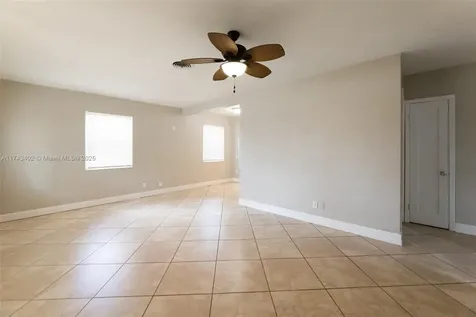 1640 NW 3rd Avenue Fort Lauderdale FL 33311