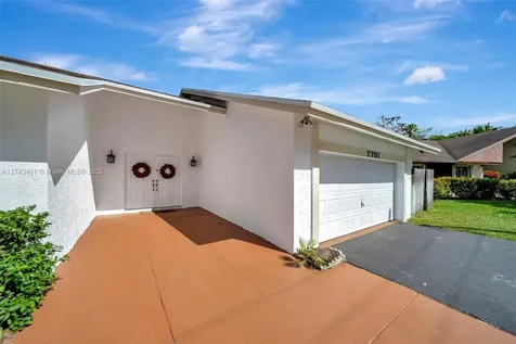 7701 NW 53rd Street Lauderhill FL 33351