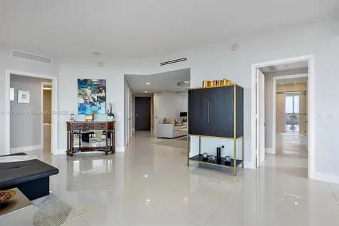 17301 Biscayne Boulevard North Miami Beach FL 33160