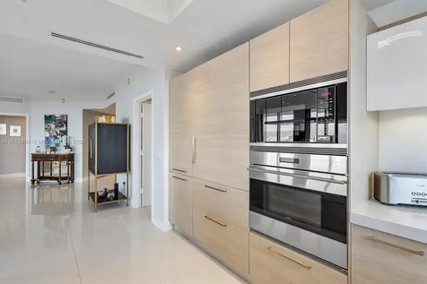 17301 Biscayne Boulevard North Miami Beach FL 33160