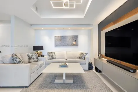 17301 Biscayne Boulevard North Miami Beach FL 33160