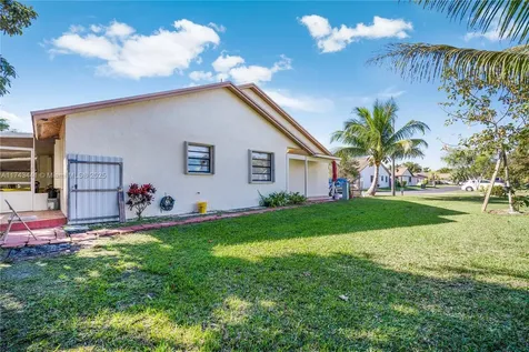 1464 Yellowthroat Street Homestead FL 33035