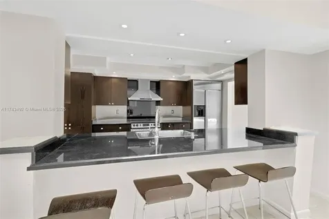 6620 Windsor Lane Miami Beach FL 33141