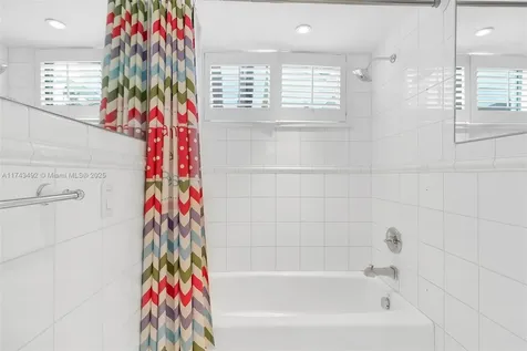 6620 Windsor Lane Miami Beach FL 33141