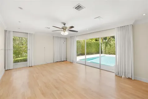 6620 Windsor Lane Miami Beach FL 33141