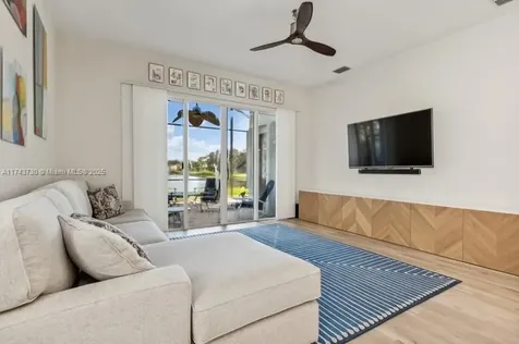 8911 Chestnut Ridge Way Boynton Beach FL 33473