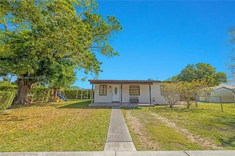 4901 SW 100th Court Miami FL 33165