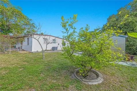 4901 SW 100th Court Miami FL 33165