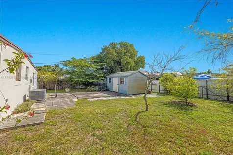 4901 SW 100th Court Miami FL 33165