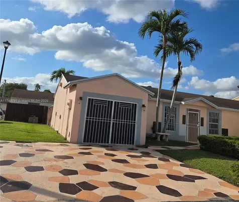 6771 NW 199th Terrace Hialeah FL 33015