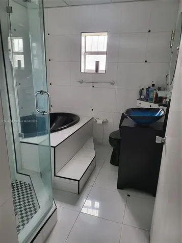 6771 NW 199th Terrace Hialeah FL 33015