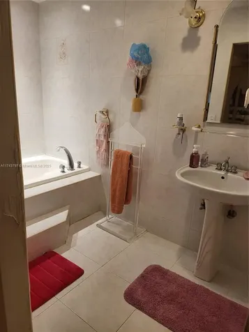 6771 NW 199th Terrace Hialeah FL 33015