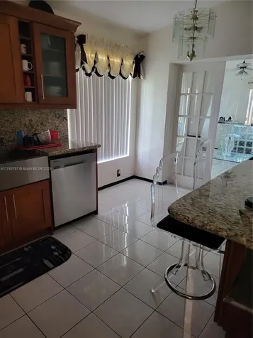 6771 NW 199th Terrace Hialeah FL 33015