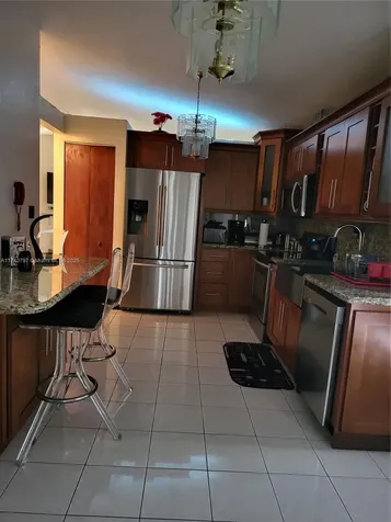 6771 NW 199th Terrace Hialeah FL 33015