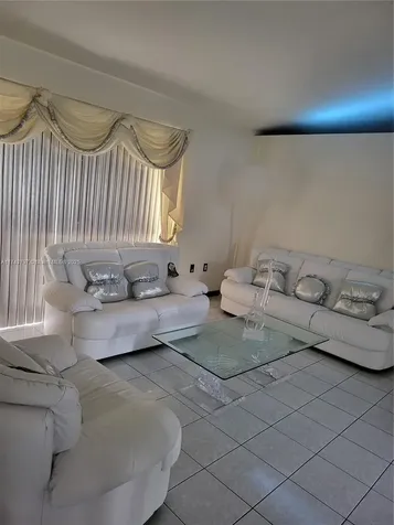 6771 NW 199th Terrace Hialeah FL 33015