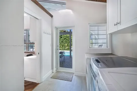 4450 N Jefferson Avenue Miami Beach FL 33140