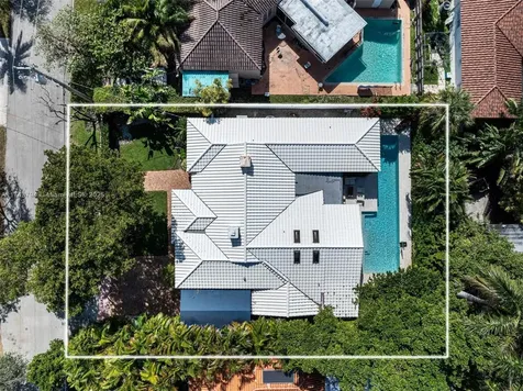 4450 N Jefferson Avenue Miami Beach FL 33140