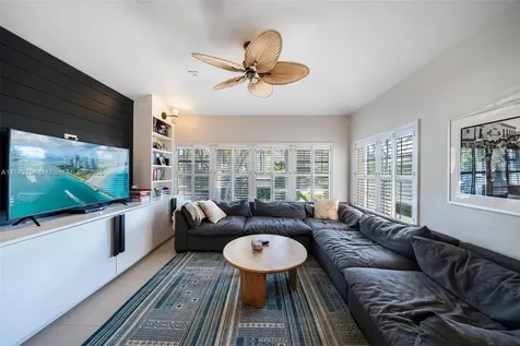 4450 N Jefferson Avenue Miami Beach FL 33140